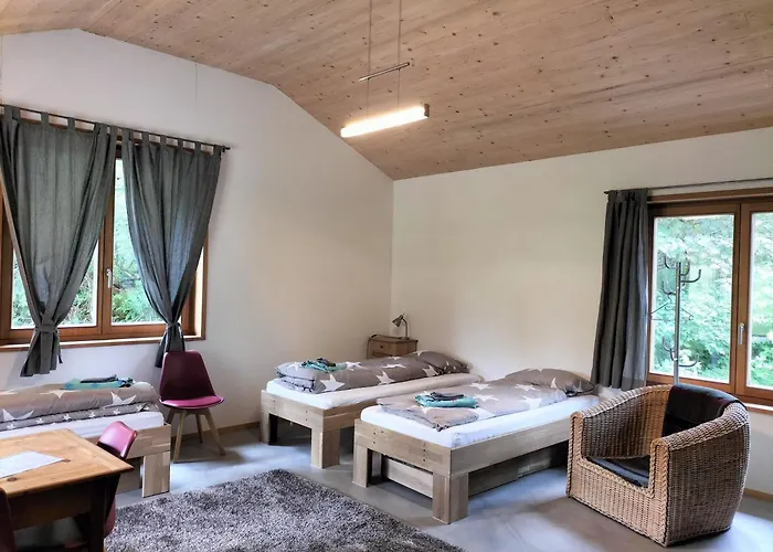 Im Oekohof In 住宿加早餐酒店 Susch